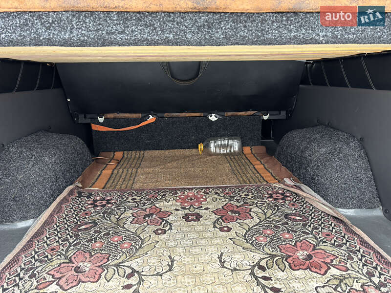 Минивэн Mercedes-Benz Sprinter 2003 в Керстенцах