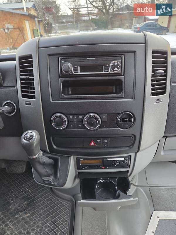 Туристичний / Міжміський автобус Mercedes-Benz Sprinter 2014 в Чернівцях