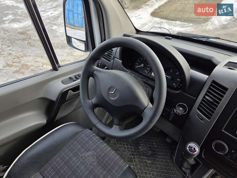 Туристичний / Міжміський автобус Mercedes-Benz Sprinter 2014 в Чернівцях