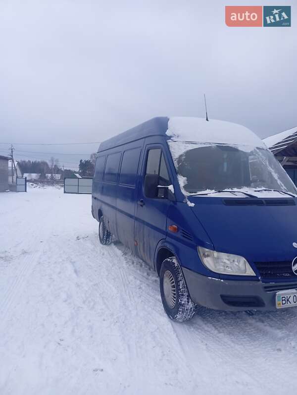 Mercedes-Benz Sprinter 2005 Mercedes-Benz Sprinter 2005