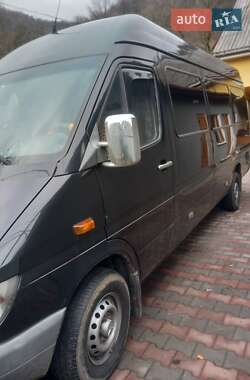 Микроавтобус Mercedes-Benz Sprinter 2005 в Рахове