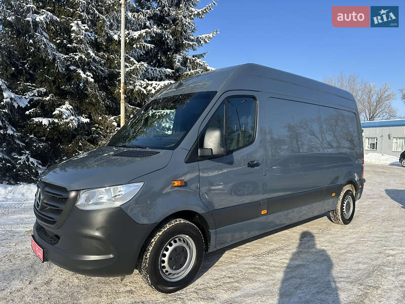 Mercedes-Benz Sprinter