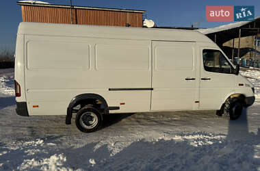 Вантажний фургон Mercedes-Benz Sprinter 2005 в Рівному