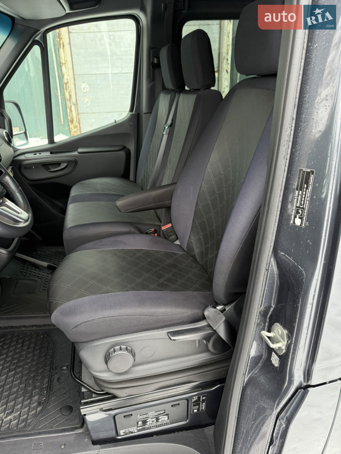 2022 Mercedes-Benz Sprinter - мініатюра 31