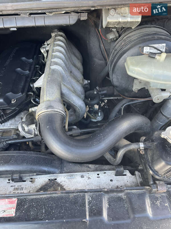 Микроавтобус Mercedes-Benz Sprinter 2005 в Вараше