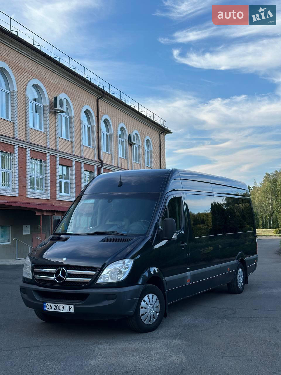 2011 Mercedes-Benz Sprinter - мініатюра 38