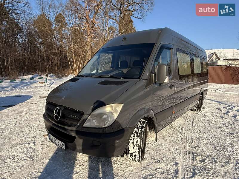 Mercedes-Benz Sprinter 2011