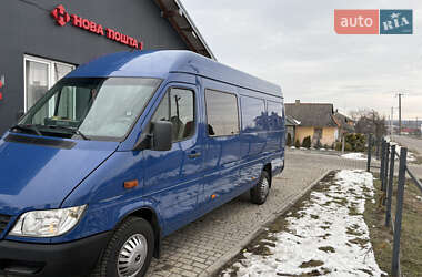 Вантажопасажирський фургон Mercedes-Benz Sprinter 2004 в Мостиській