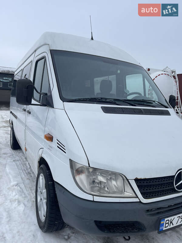 Mercedes-Benz Sprinter 2005 Mercedes-Benz Sprinter 2005