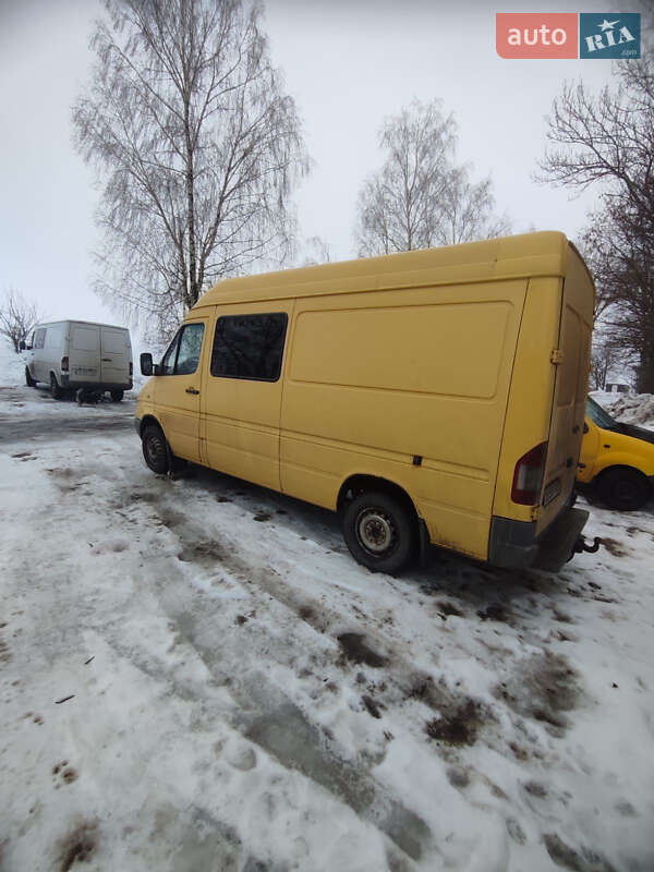 Mercedes-Benz Sprinter 2005