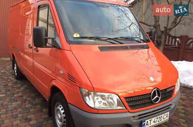 Микроавтобус грузовой (до 3,5т) Mercedes-Benz Sprinter 2005 в Новоселице