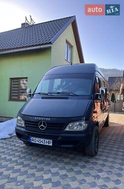 Микроавтобус Mercedes-Benz Sprinter 2006 в Рахове