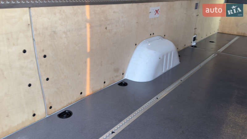 Грузовой фургон Mercedes-Benz Sprinter 2022 в Сваляве