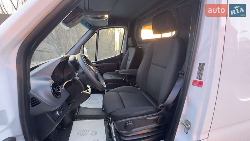 Грузовой фургон Mercedes-Benz Sprinter 2022 в Сваляве