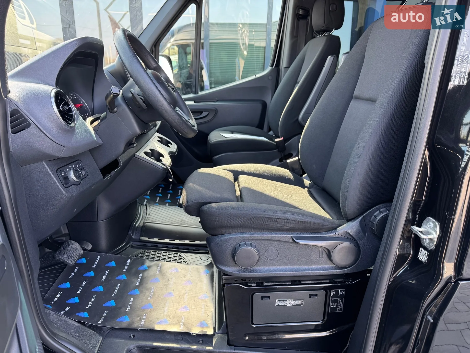 2019 Mercedes-Benz Sprinter - мініатюра 20