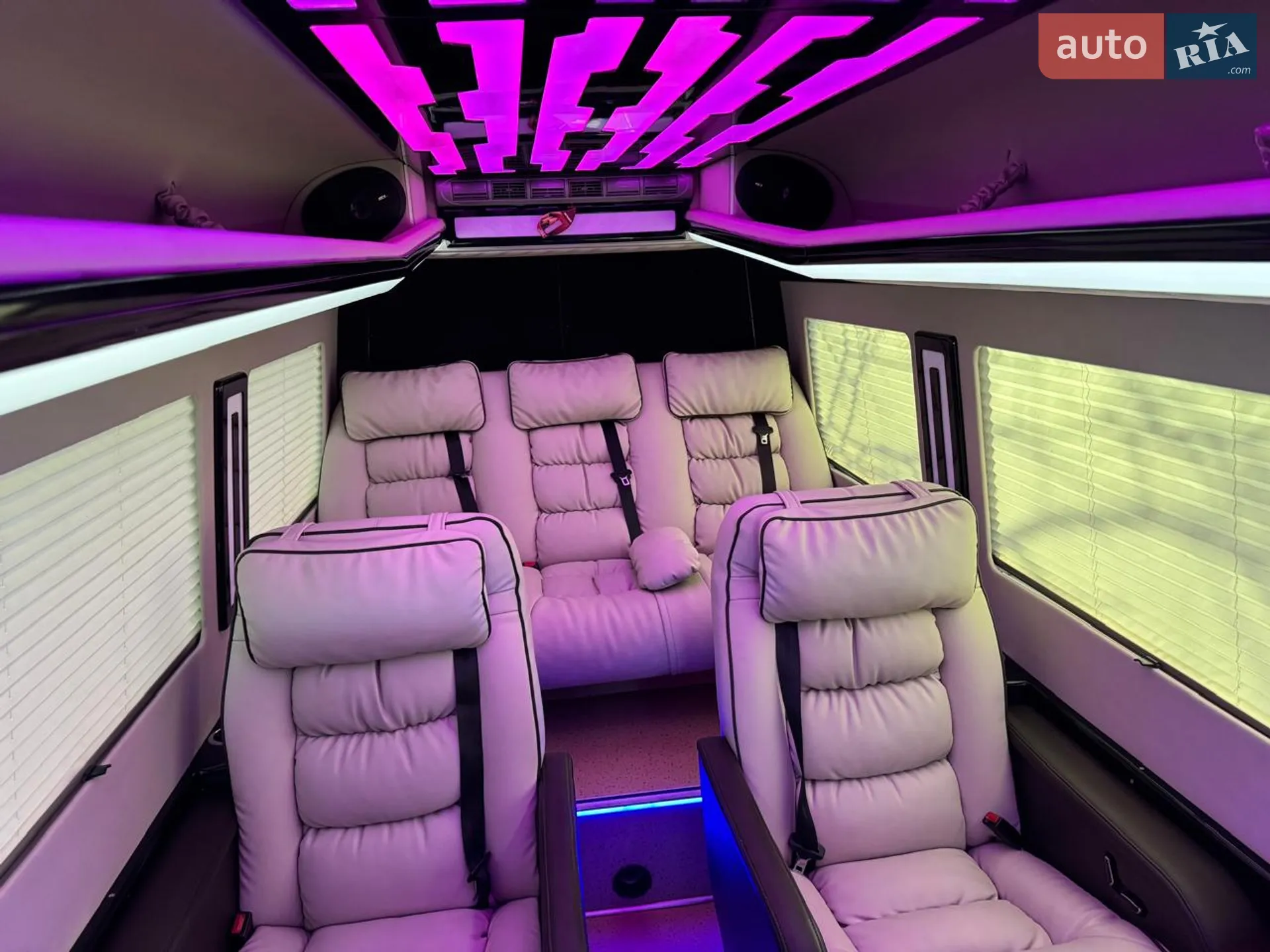 2015 Mercedes-Benz Sprinter - мініатюра 37