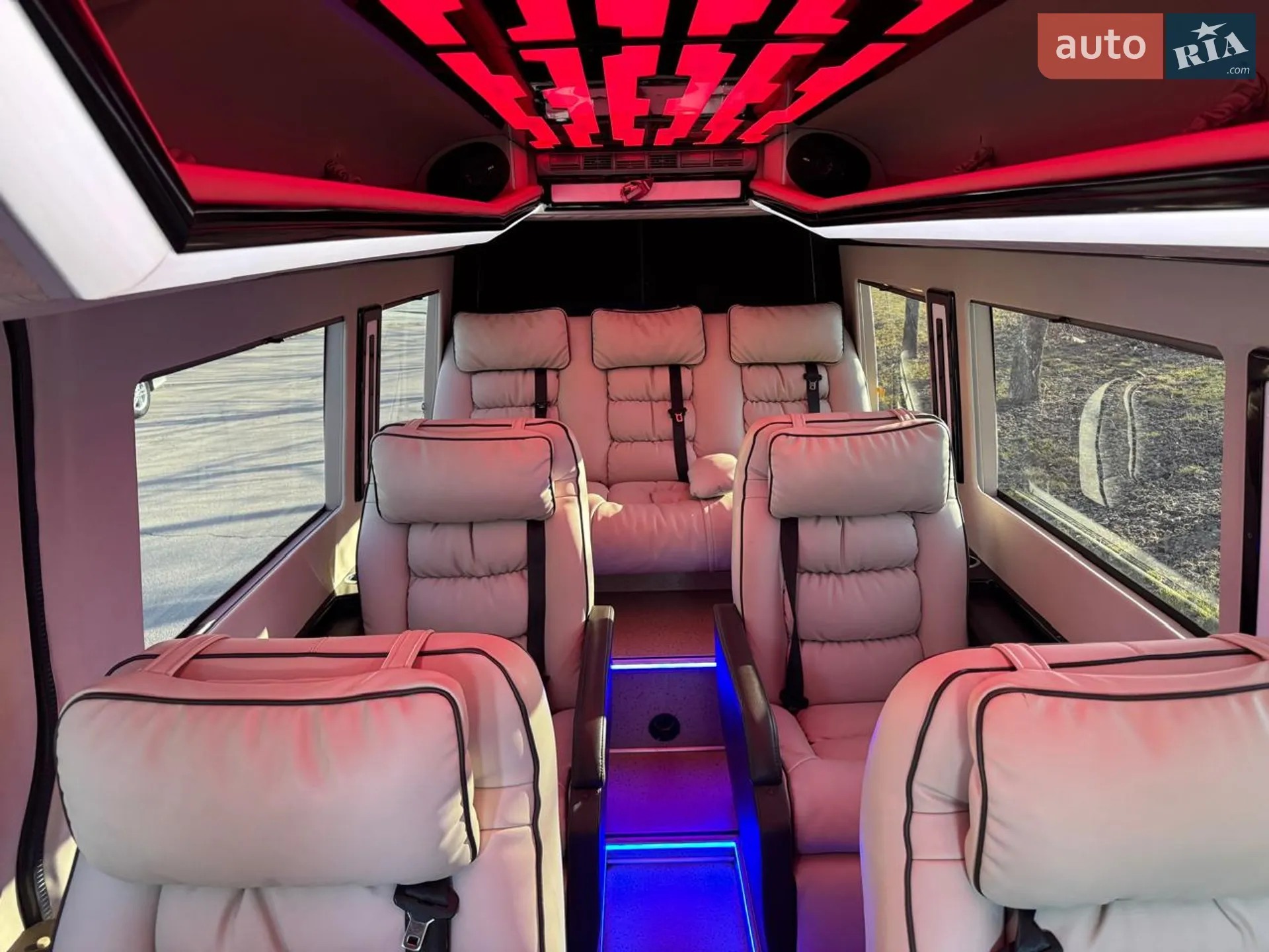 2015 Mercedes-Benz Sprinter - мініатюра 49
