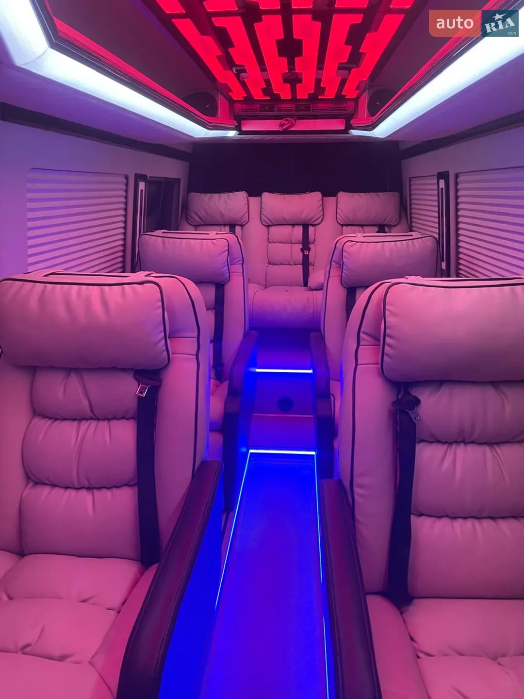 2015 Mercedes-Benz Sprinter - мініатюра 55