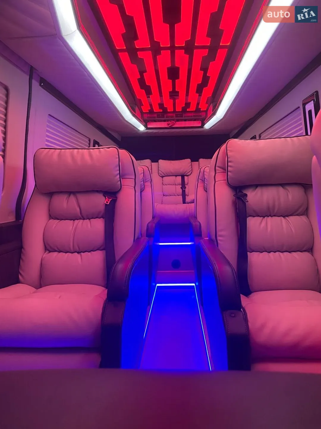 2015 Mercedes-Benz Sprinter - мініатюра 61