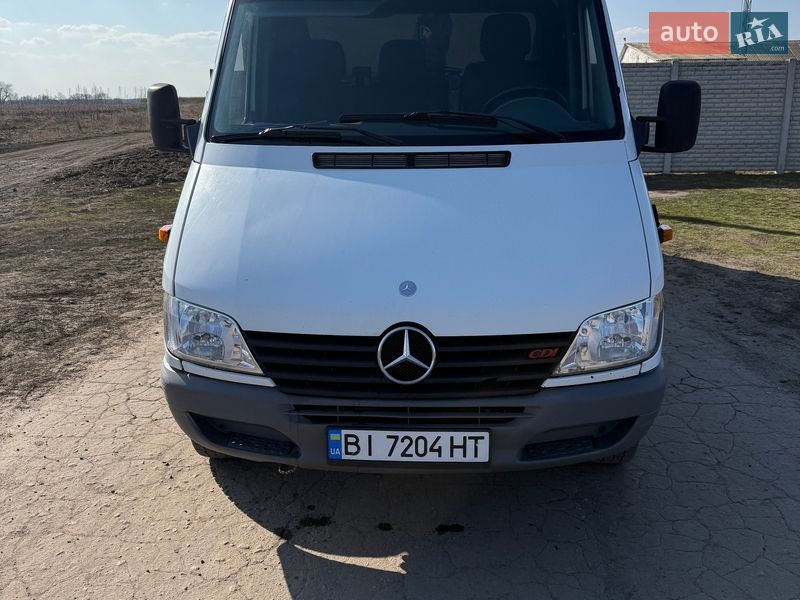 Mercedes-Benz Sprinter 2000