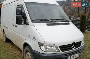 Грузовой фургон Mercedes-Benz Sprinter 2002 в Вижнице