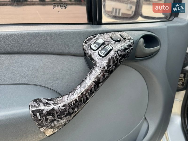 Грузопассажирский фургон Mercedes-Benz Sprinter 2006 в Могилев-Подольске