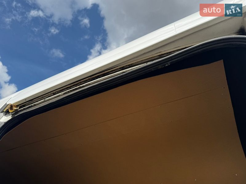 Грузовой фургон Mercedes-Benz Sprinter 2004 в Виннице