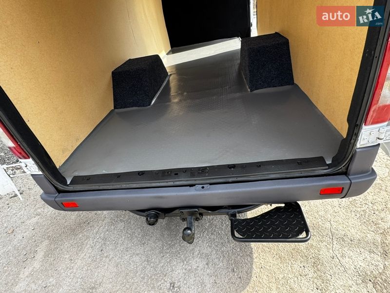 Грузовой фургон Mercedes-Benz Sprinter 2004 в Виннице