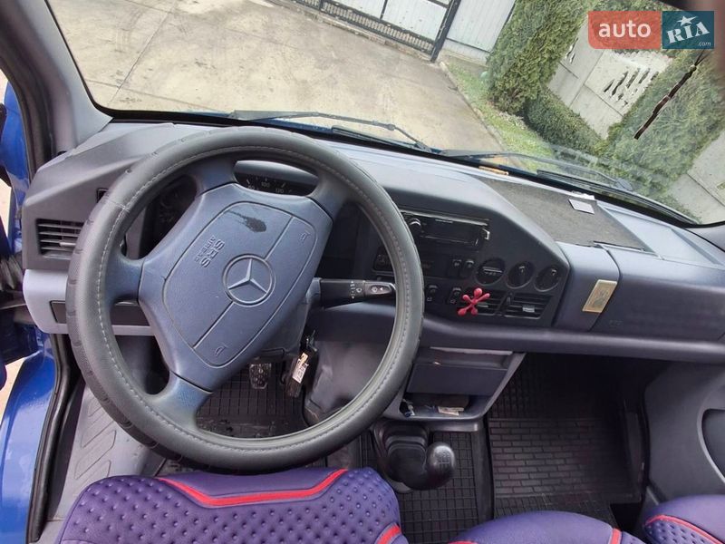 Грузопассажирский фургон Mercedes-Benz Sprinter 1999 в Романковцах