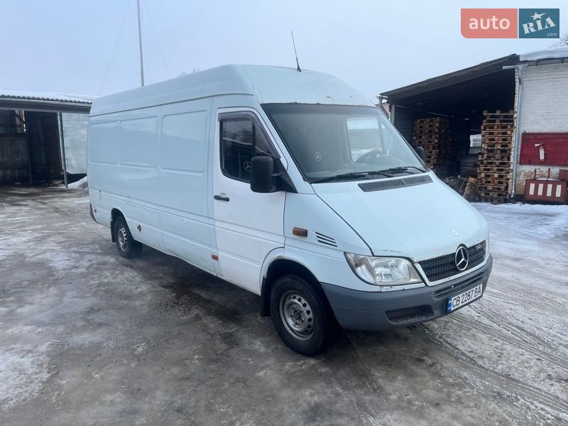 Грузовой фургон Mercedes-Benz Sprinter 2005 в Нежине