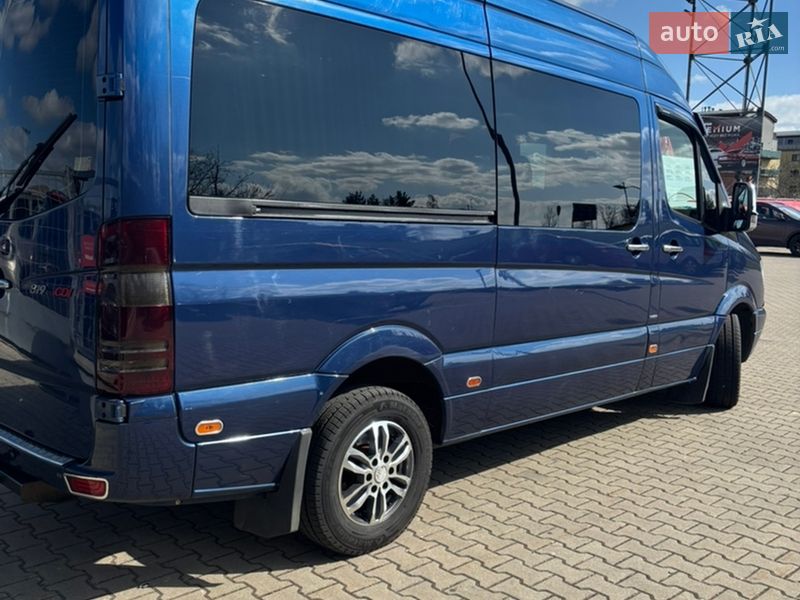 Mercedes-Benz Sprinter 2012