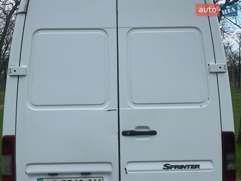 Грузопассажирский фургон Mercedes-Benz Sprinter 2004 в Николаеве