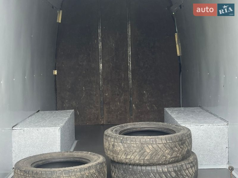 Грузопассажирский фургон Mercedes-Benz Sprinter 2004 в Николаеве