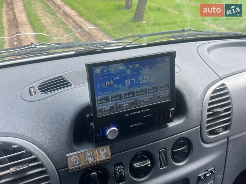 Грузопассажирский фургон Mercedes-Benz Sprinter 2004 в Николаеве
