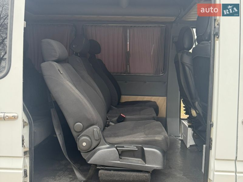 Грузопассажирский фургон Mercedes-Benz Sprinter 2005 в Самборе