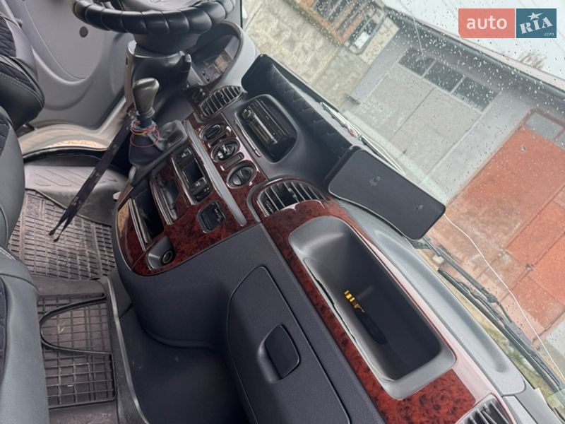 Грузопассажирский фургон Mercedes-Benz Sprinter 2005 в Самборе