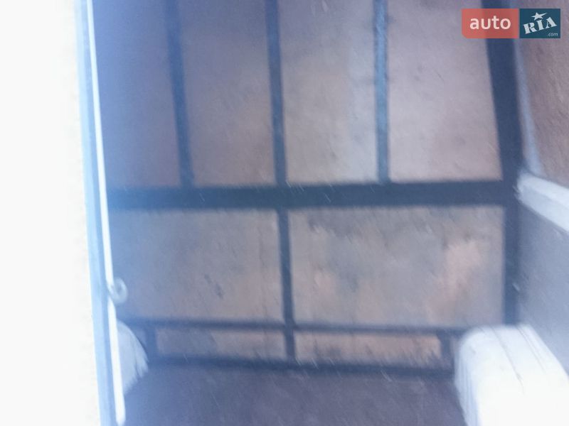 Вантажопасажирський фургон Mercedes-Benz Sprinter 2006 в Львові