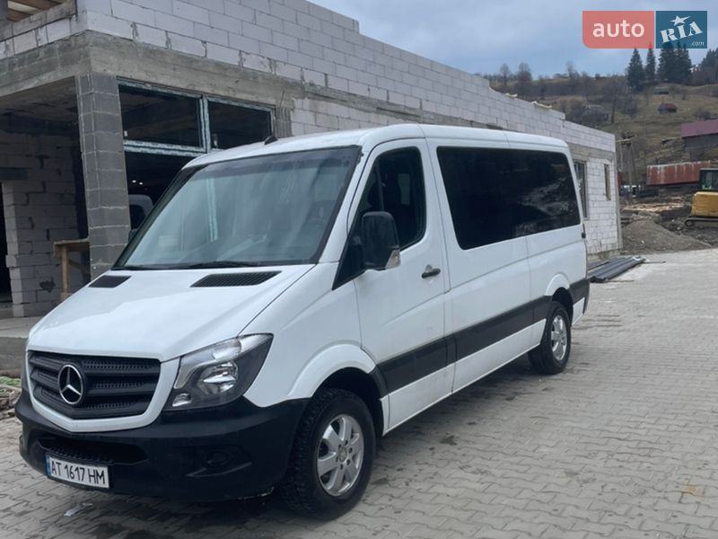 Седан Mercedes-Benz Sprinter 2015 в Ужгороде