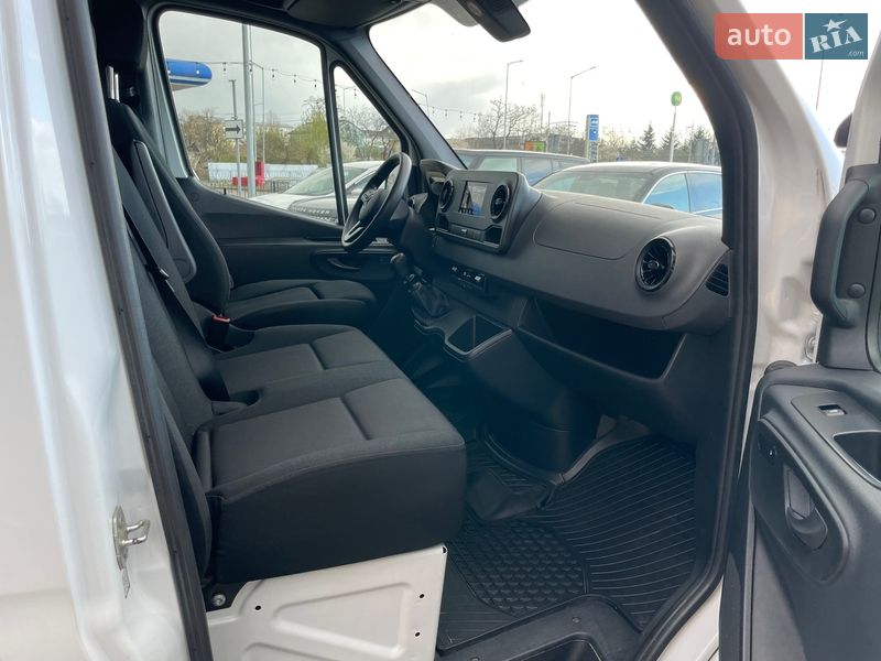 Грузовой фургон Mercedes-Benz Sprinter 2023 в Львове