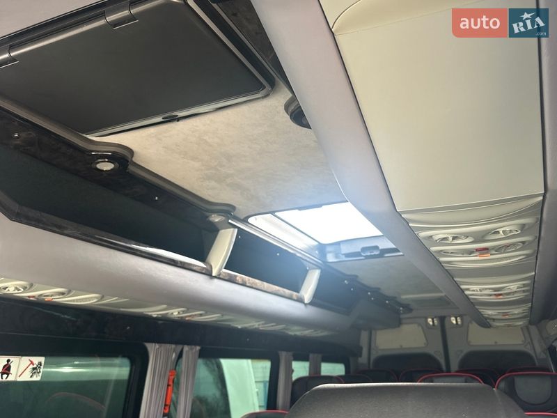 Туристический / Междугородний автобус Mercedes-Benz Sprinter 2016 в Ровно