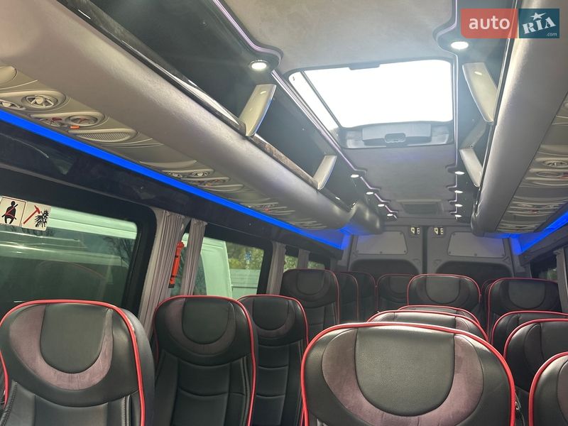 Туристический / Междугородний автобус Mercedes-Benz Sprinter 2016 в Ровно