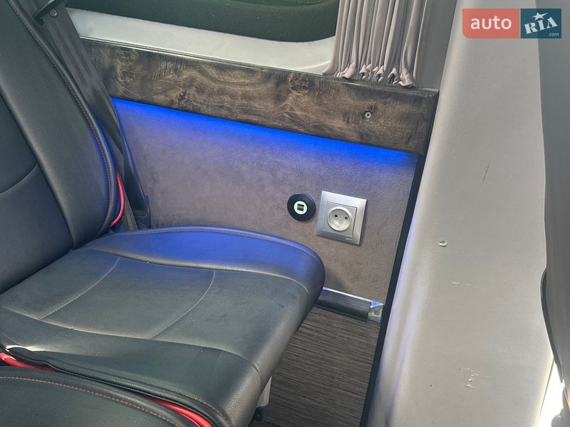 Туристический / Междугородний автобус Mercedes-Benz Sprinter 2016 в Ровно
