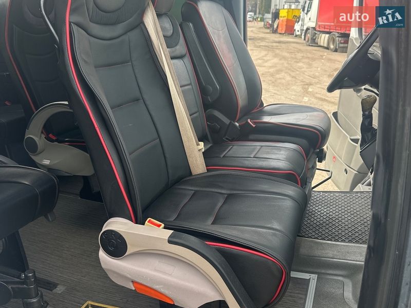 Туристический / Междугородний автобус Mercedes-Benz Sprinter 2016 в Ровно