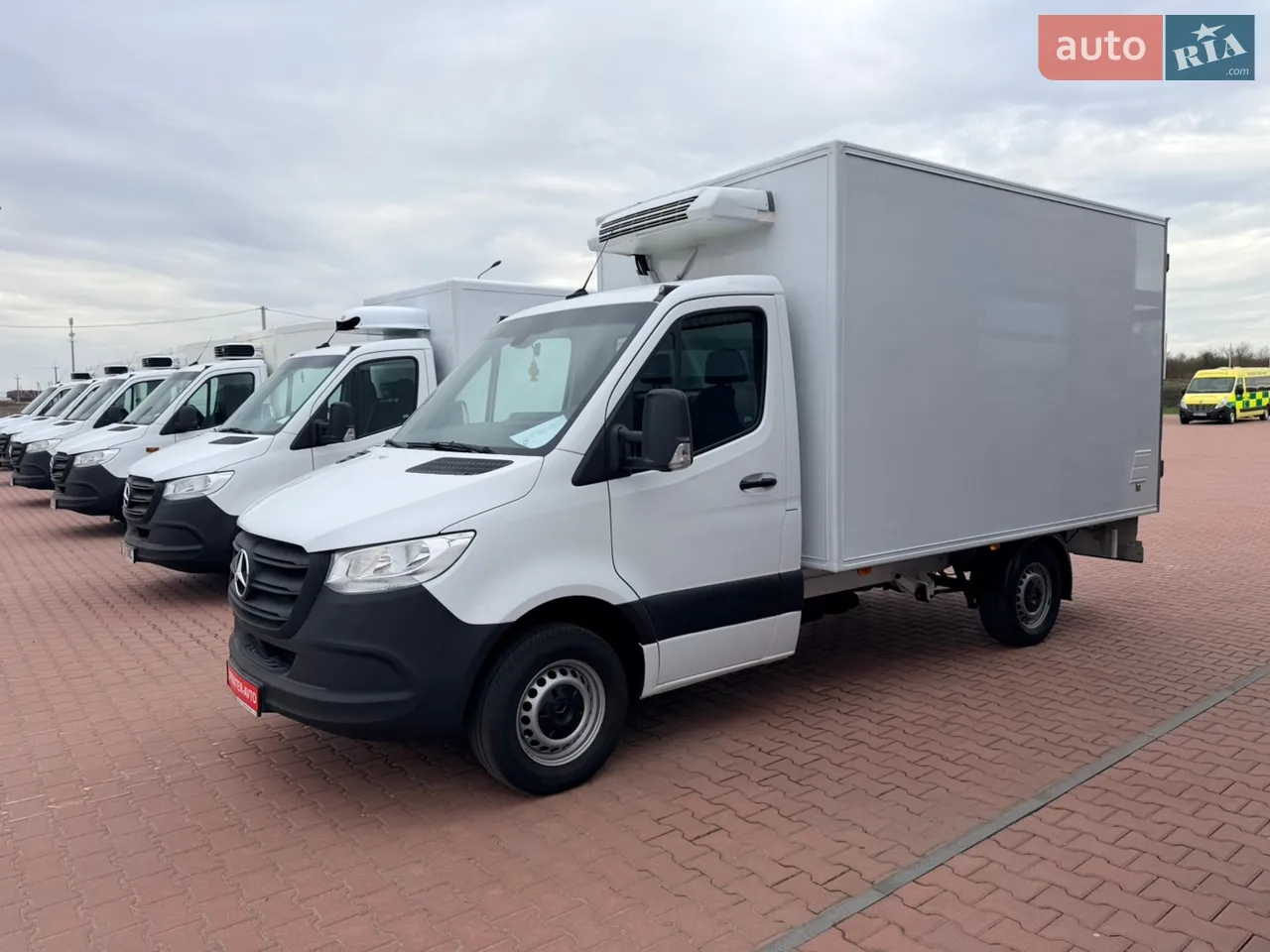 2020 Mercedes-Benz Sprinter - мініатюра 36