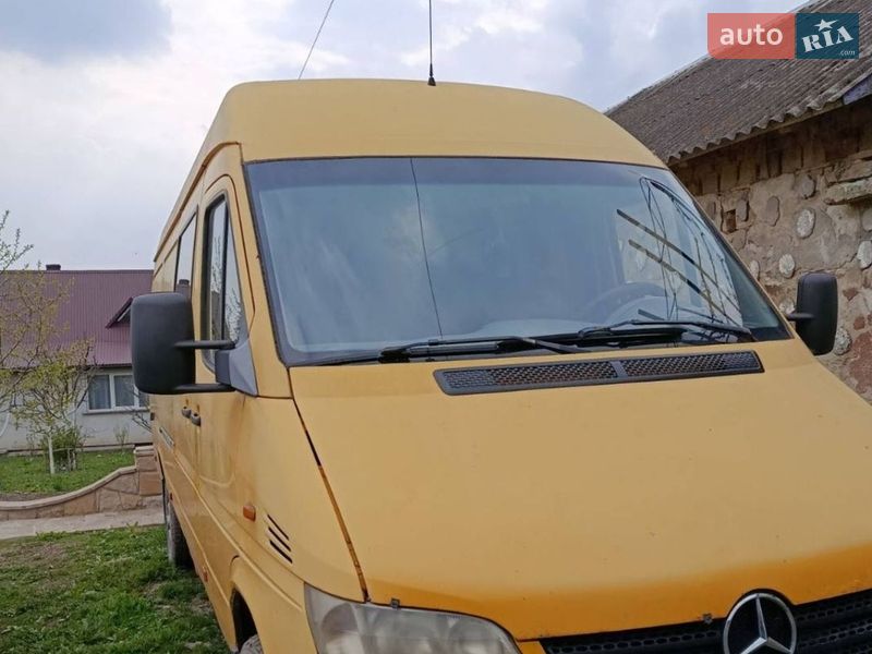 Mercedes-Benz Sprinter 2000