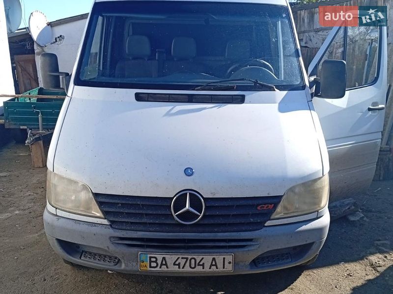 Mercedes-Benz Sprinter 2000