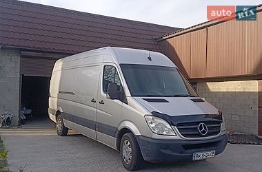 Вантажний фургон Mercedes-Benz Sprinter 2010 в Вараші