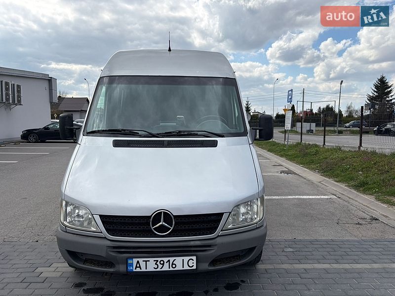 Mercedes-Benz Sprinter 2004