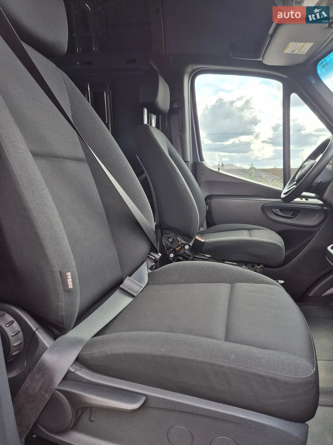 2019 Mercedes-Benz Sprinter - мініатюра 19