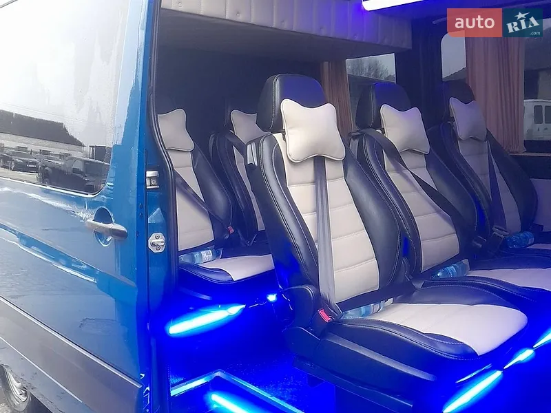 Mercedes-Benz Sprinter 2011